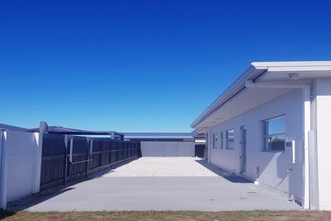 Photo of property in 10 Sarcodia Place, Papamoa Beach, Papamoa, 3118