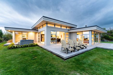 Photo of property in 28 Kayforce Road, Ocean View, Dunedin, 9035