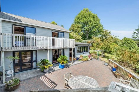 Photo of property in 11 North Way, Titirangi, Auckland, 0604
