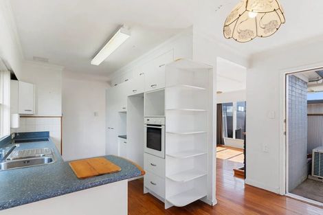 Photo of property in 83 Matipo Road, Mairangi Bay, Auckland, 0630