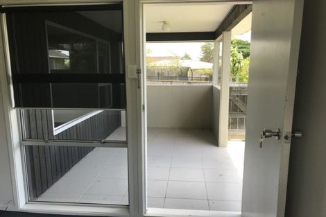 Photo of property in 1/14 Amberley Avenue, Te Atatu South, Auckland, 0610