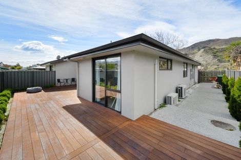 Photo of property in 8d Ray Street, Cromwell, 9310