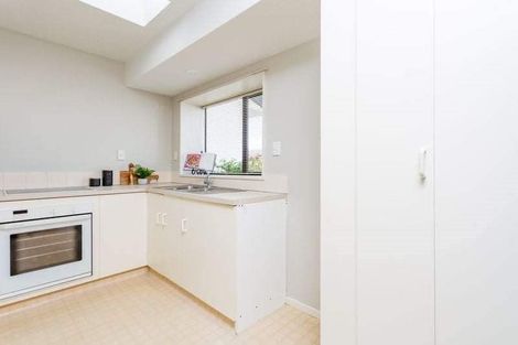 Photo of property in 33b Peverel Street, Riccarton, Christchurch, 8011