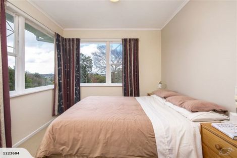 Photo of property in 63 Beechdale Crescent, Pakuranga Heights, Auckland, 2010