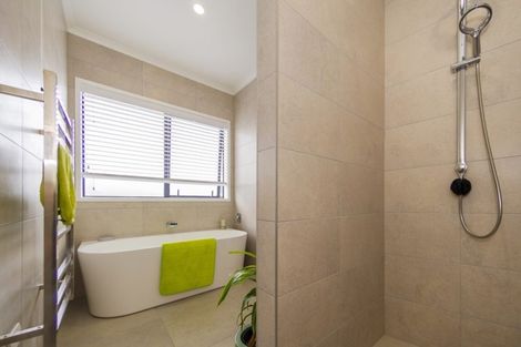 Photo of property in 3 Roseberry Place, Whitianga, 3510