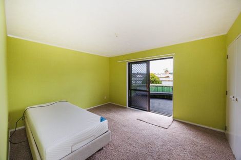 Photo of property in 26 Peppertree Glade, Kelvin Grove, Palmerston North, 4414