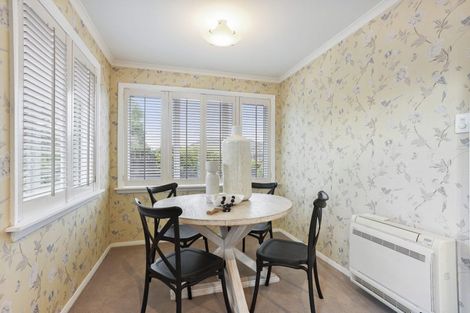 Photo of property in 197a Main North Road, Redwood, Christchurch, 8051