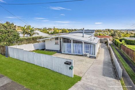 Photo of property in 116 Birkdale Road, Birkdale, Auckland, 0626