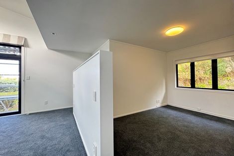 Photo of property in 15 Cavalry Close, Crofton Downs, Wellington, 6035