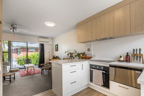 Photo of property in 23 Taitua Drive, Te Atatu South, Auckland, 0610