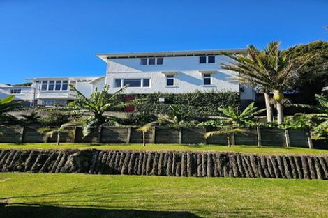 Photo of property in 6 Ridge Lane, New Plymouth, 4310