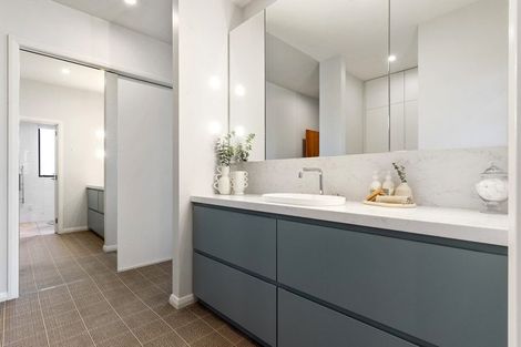 Photo of property in 23a Hyndhope Road, Kennedys Bush, Christchurch, 8025
