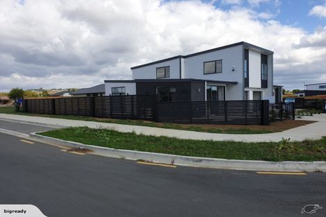 Photo of property in 17 Hoiho Road, Pukekohe, 2120