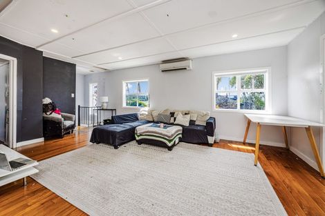 Photo of property in 156 Rathgar Road, Henderson, Auckland, 0610