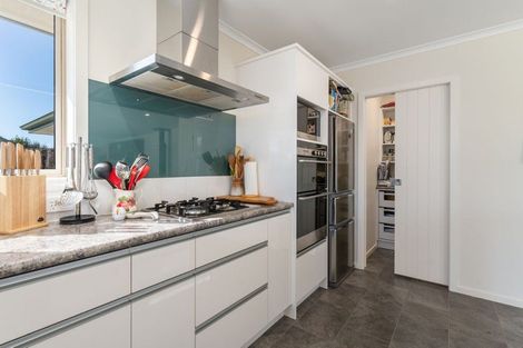 Photo of property in 24 Mill Grove, Clareville, Carterton, 5713