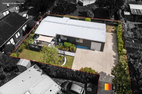Photo of property in 2/90 Wattle Farm Road, Wattle Downs, Auckland, 2103