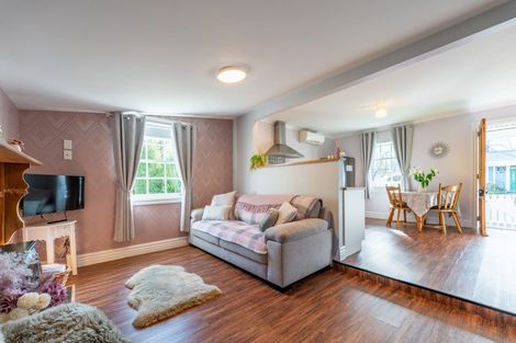 Photo of property in 136 Talbot Street, Geraldine, 7930