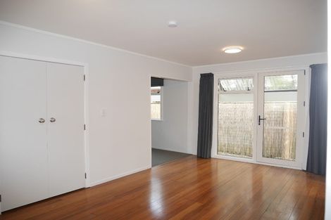 Photo of property in 3 Percival Road, Paraparaumu Beach, Paraparaumu, 5032