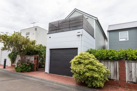 Photo of property in 36u5 Dee Street, Island Bay, Wellington, 6023