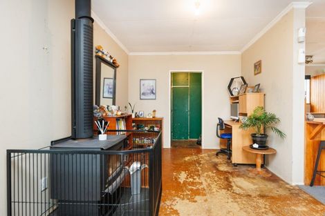 Photo of property in 80 Willoughby Street, Halcombe, Feilding, 4779