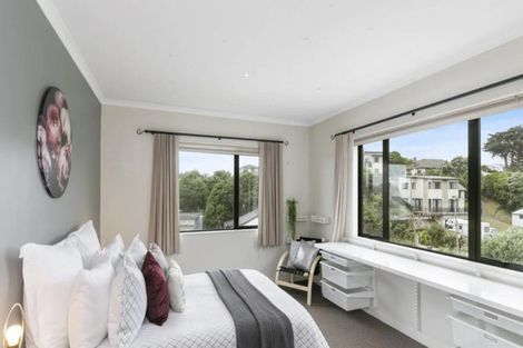Photo of property in 16 View Road, Titahi Bay, Porirua, 5022