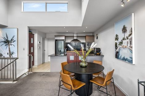 Photo of property in 6/29 Third Avenue, Tauranga, 3110