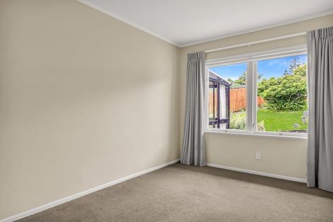 Photo of property in 10 Mackwood Place, Birkdale, Auckland, 0626