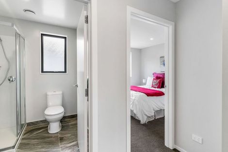 Photo of property in 36 Tokai Place, Glen Eden, Auckland, 0602