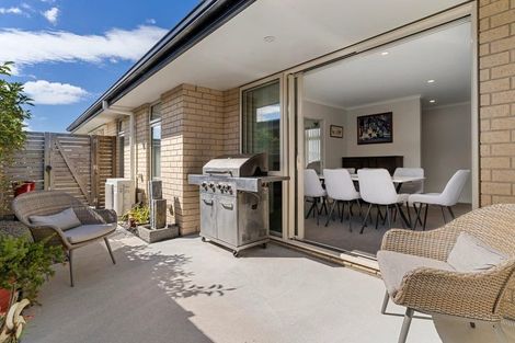 Photo of property in 16 Dunkeld Drive, Papamoa, 3118
