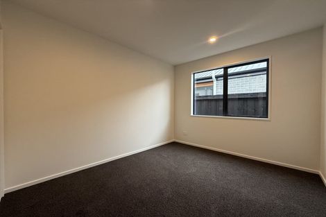 Photo of property in 2 Paradise Way, Halswell, 8025