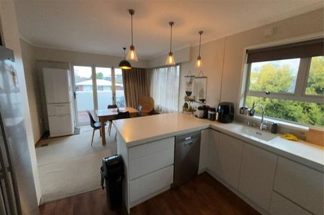 Photo of property in 44 Nevada Drive, Merrilands, New Plymouth, 4312