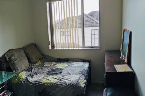 Photo of property in 4 Liscooly Place, Flat Bush, Auckland, 2019