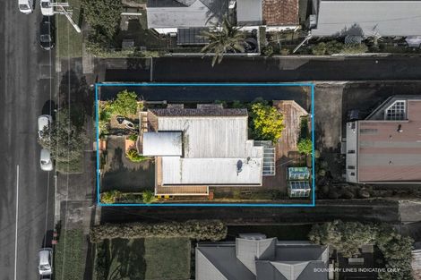 Photo of property in 5 Balmain Road, Birkenhead, Auckland, 0626