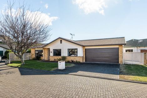 Photo of property in 17 Alderney Close, Taradale, Napier, 4112