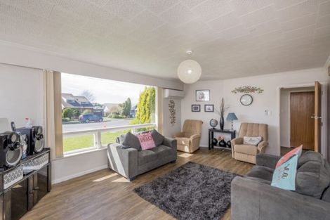 Photo of property in 34 Kennedy Drive, Levin, 5510