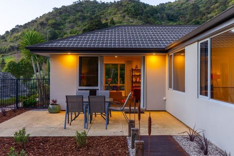 Photo of property in 8 Saddleback Road, Todds Valley, Nelson, 7071