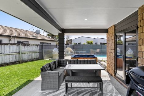 Photo of property in 115 Saint James Drive, Huntington, Hamilton, 3210