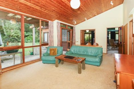 Photo of property in 10 Totara Grove, Hillcrest, Auckland, 0627