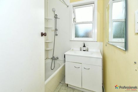 Photo of property in 1/66 Tawa Crescent, Manurewa, Auckland, 2102