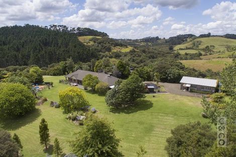 Photo of property in 216 Mcpike Road, Waimauku, 0883