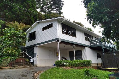 Photo of property in 6a Hine Road, Wainuiomata, Lower Hutt, 5014