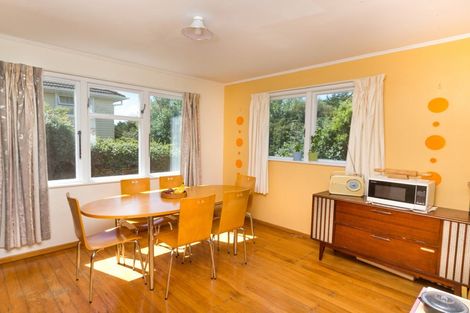 Photo of property in 165 Castor Crescent, Cannons Creek, Porirua, 5024