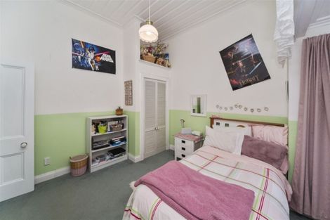 Photo of property in 1 Hunter Street, Hawera, 4610