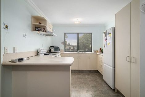 Photo of property in 11unit Mckee Avenue, Fenton Park, Rotorua, 3010