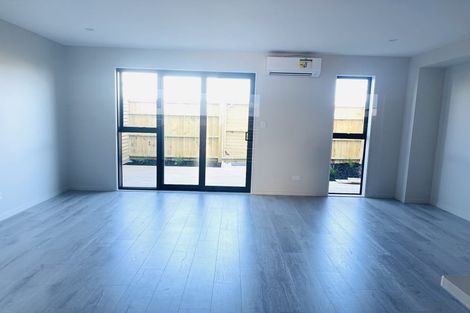 Photo of property in 20 Mene Way, Karaka, 2113