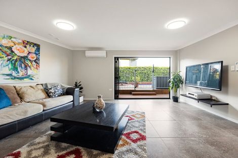 Photo of property in 72 Saint Andrews Terrace, St Andrews, Hamilton, 3200