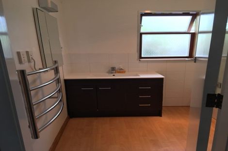 Photo of property in 5 Fraser Avenue, Johnsonville, Wellington, 6037