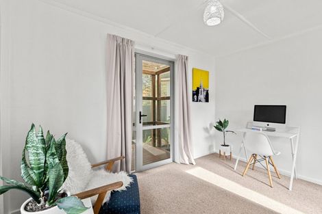 Photo of property in 5 Timandra Street, Welbourn, New Plymouth, 4312