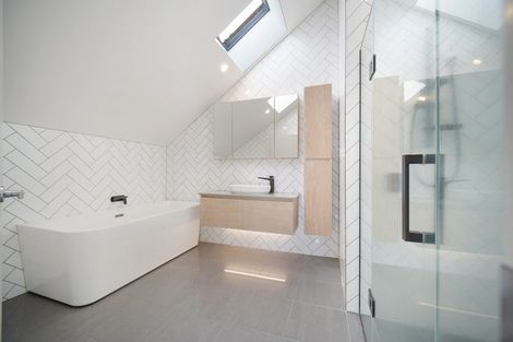 Photo of property in 1/26 Onepoto Road, Hauraki, Auckland, 0622