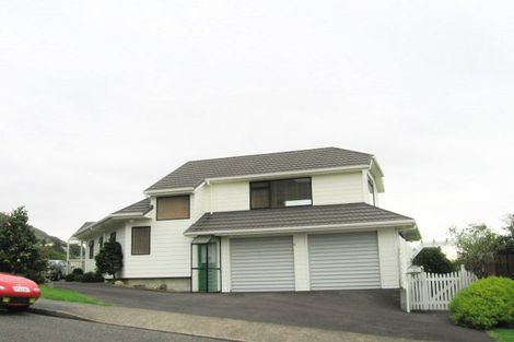 Photo of property in 8 Mohua Street, Waikanae, 5036